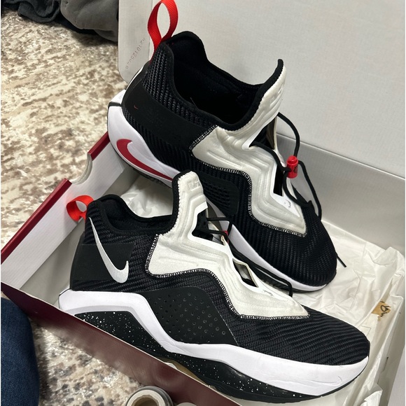 Men’s size 14.5 Nike new